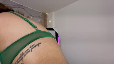 Snapshot of yutori_ chatting on January 2026 03:53:01 AM Yutori online show from January 2026 03:53:01 AM