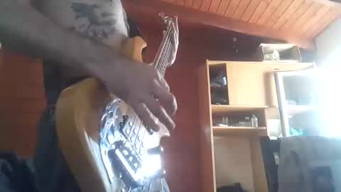 Yuumi online show from November 2025 06:52:02 PM