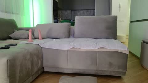 Snapshot of yvonna_ chatting on December 2024 05:15:02 PM yvonna_ online show from December 2024 05:15:02 PM