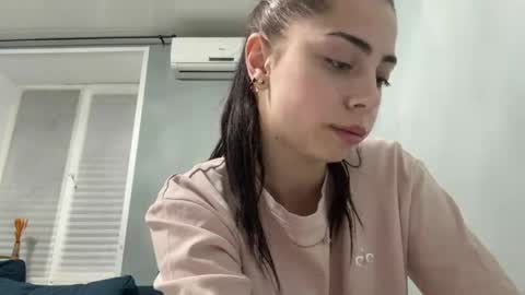 Lina online show from June 2026 05:15:02 PM