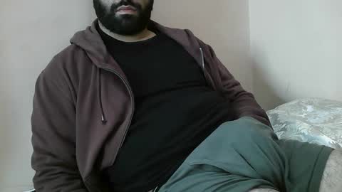 Snapshot of yxxtxxdentyk chatting on March 2025 05:02:01 AM Bi BearXXX online show from March 2025 05:02:01 AM