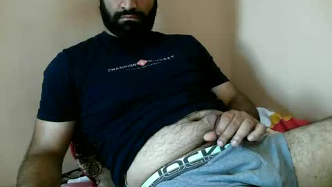 Snapshot of yxxtxxdentyk chatting on June 2026 04:54:02 AM Bi BearXXX online show from June 2026 04:54:02 AM