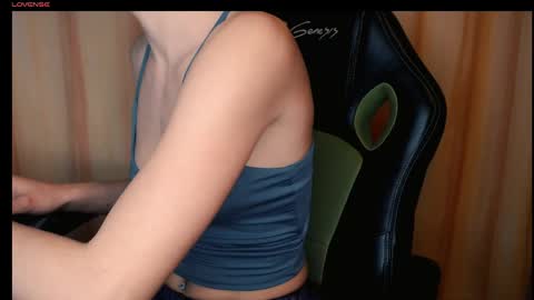 yzza_suave online show from May 2026 07:22:02 PM
