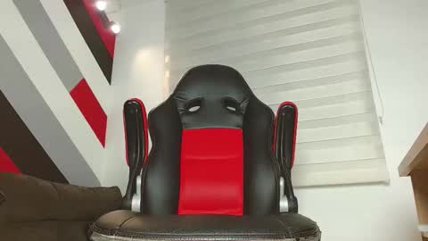 Zack  online show from February 2026 06:25:01 PM