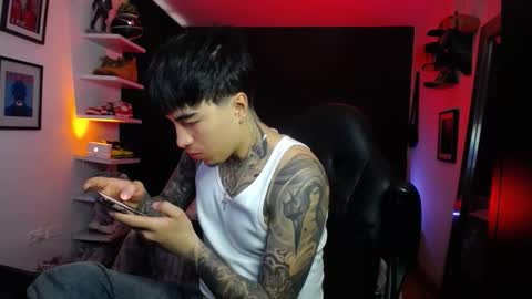 zac_muller1 online show from October 2025 02:26:01 PM