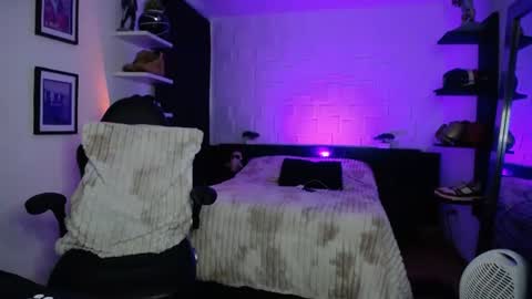 zac_muller1 online show from June 2026 01:06:01 AM