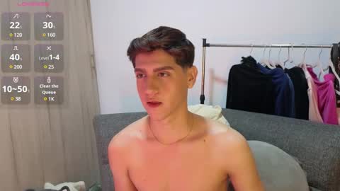 Snapshot of zackary_025 chatting on December 2024 05:51:01 AM Zack online show from December 2024 05:51:01 AM