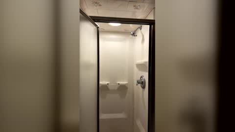 zackharden45 online show from April 2026 10:27:01 PM