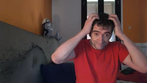 Snapshot of zackhot31 chatting on October 2025 07:07:01 AM Ivan online show from October 2025 07:07:01 AM