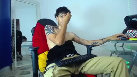 Snapshot of zacktk7 chatting on January 2025 07:53:01 PM zack online show from January 2025 07:53:01 PM