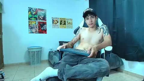 Snapshot of zacktk7 chatting on February 2025 03:24:02 PM zack online show from February 2025 03:24:02 PM