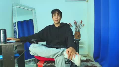 Snapshot of zacktk7 chatting on February 2025 08:14:02 PM zack online show from February 2025 08:14:02 PM