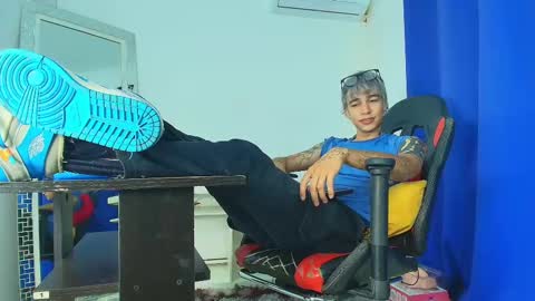 Snapshot of zacktk7 chatting on March 2025 09:20:01 PM zack online show from March 2025 09:20:01 PM