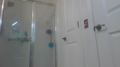 Snapshot of zaddypeg123 chatting on September 2025 08:05:01 AM zaddypeg123 online show from September 2025 08:05:01 AM