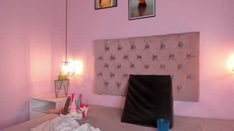 zafira online show from January 2025 05:37:01 PM