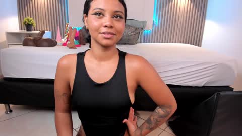 zafira online show from February 2025 05:39:02 PM