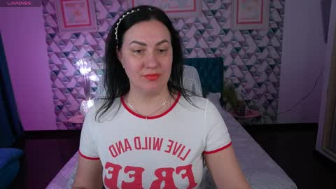 Zafiramoonn online show from April 2026 06:19:01 AM