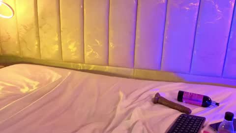zafirolove_ online show from May 2026 05:26:01 AM
