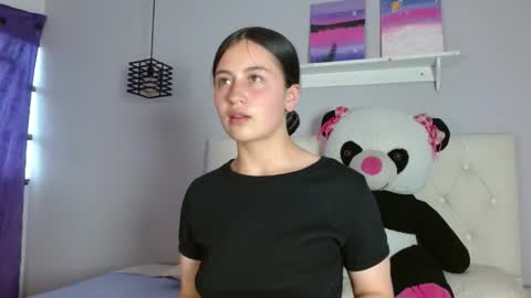 Zaida online show from December 2025 08:51:01 PM