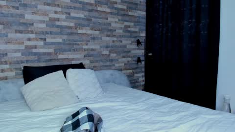 INSTAGRAM yormanfit7 online show from February 2025 11:23:02 AM