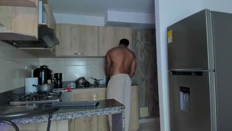 INSTAGRAM yormanfit7 online show from March 2025 05:54:02 PM