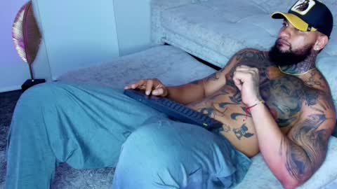 INSTAGRAM yormanfit7 online show from September 2025 11:08:01 PM