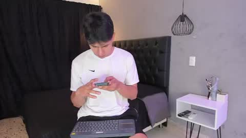 Snapshot of zam_noir chatting on July 2026 07:20:02 PM Samuel online show from July 2026 07:20:02 PM
