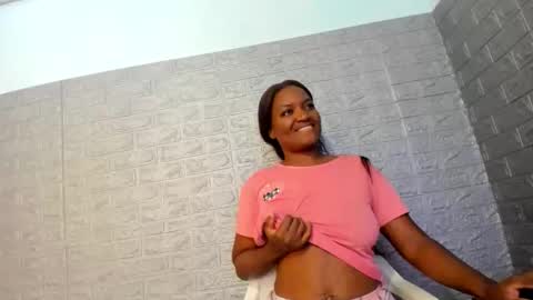 Zamara   online show from November 2025 02:41:02 PM