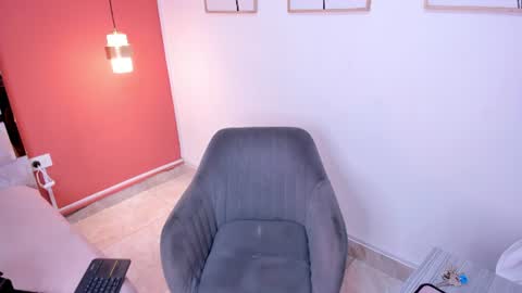 Snapshot of zamira_taylor chatting on June 2026 05:12:01 AM zamira_taylor online show from June 2026 05:12:01 AM