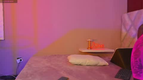 zamy_atelier online show from June 2026 01:01:02 PM