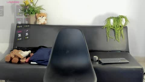 Zane Lux online show from April 2026 02:36:02 PM