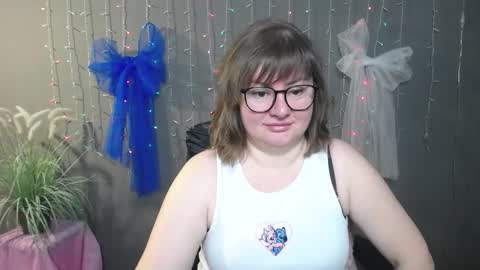 zannadreil online show from December 2025 07:32:01 PM