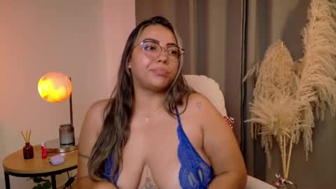 Snapshot of zara_nova chatting on May 2026 12:07:01 AM Zara Nova online show from May 2026 12:07:01 AM