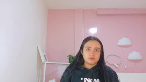 Snapshot of zaracole__ chatting on April 2026 09:26:02 AM Z A R A online show from April 2026 09:26:02 AM