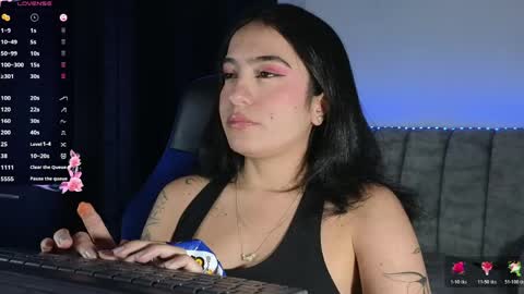 zaradames_ online show from April 2026 03:26:01 AM