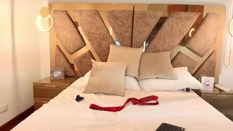 Zarah Andrews online show from January 2025 11:32:02 PM