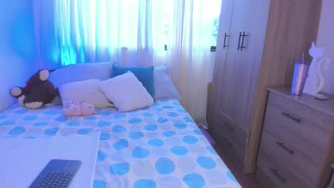   online show from February 2026 06:52:02 PM