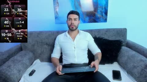 Snapshot of zarekfox chatting on October 2025 07:12:02 PM Zarek online show from October 2025 07:12:02 PM