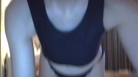 Zarina Swift online show from October 2025 04:13:01 AM