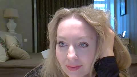 Zarina Swift online show from February 2026 04:40:02 AM