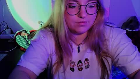 Snapshot of zayarush chatting on December 2025 08:04:02 PM zayarush online show from December 2025 08:04:02 PM