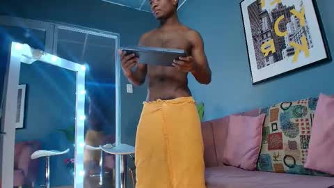 Snapshot of zayn_oba chatting on September 2025 03:35:02 PM zayn_oba online show from September 2025 03:35:02 PM