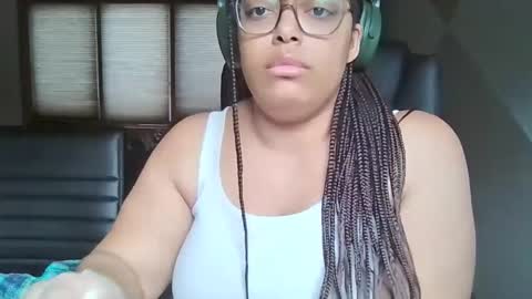 Snapshot of zdalia chatting on February 2025 09:05:02 PM zdalia online show from February 2025 09:05:02 PM