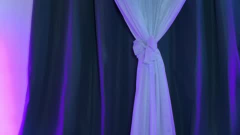 Karolyne online show from June 2026 08:11:02 PM