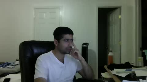 Snapshot of zee20241 chatting on December 2024 04:09:02 AM zee20241 online show from December 2024 04:09:02 AM