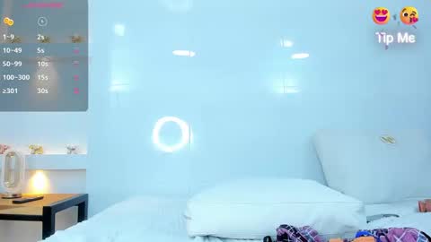 Zenda Evans online show from March 2025 10:26:02 AM