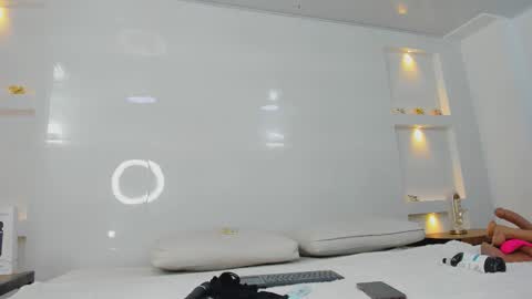 Zenda Evans online show from February 2026 04:13:02 AM