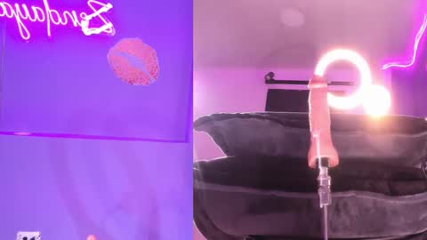 Zendaya online show from February 2026 08:21:01 PM