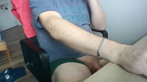 Snapshot of zenlem chatting on April 2026 08:31:02 AM zenlem online show from April 2026 08:31:02 AM