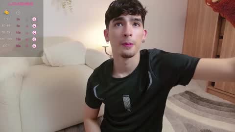 Snapshot of zenn_rush chatting on March 2025 01:36:01 PM Zenn online show from March 2025 01:36:01 PM